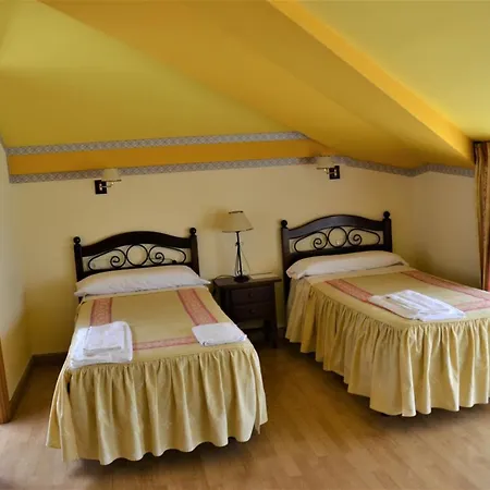 Infanta Dona Leonor 4*