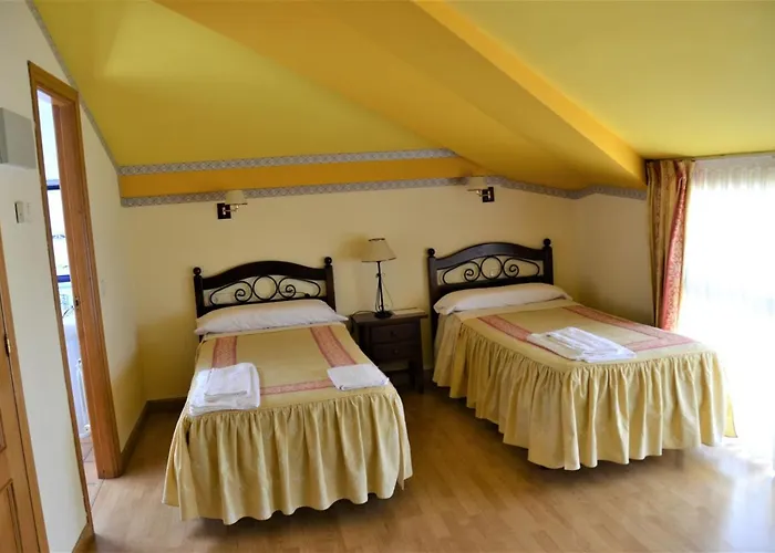 Infanta Dona Leonor 4*